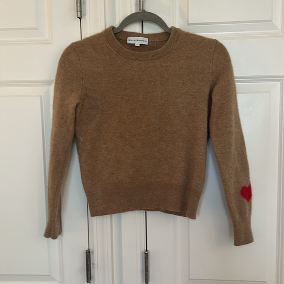White + Warren Cashmere Heart Sleeve Crewneck in Camel - Picture 6 of 11